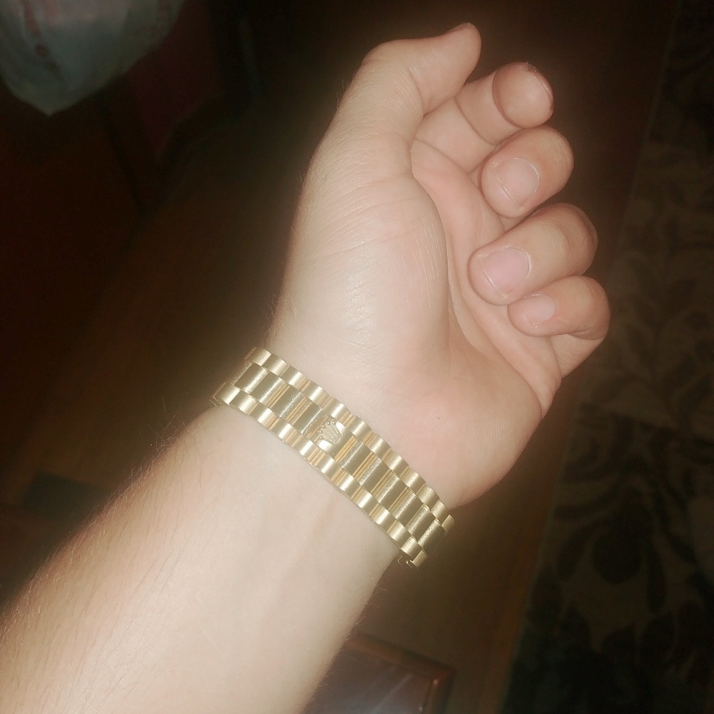 Watch - Picture 4 of 5